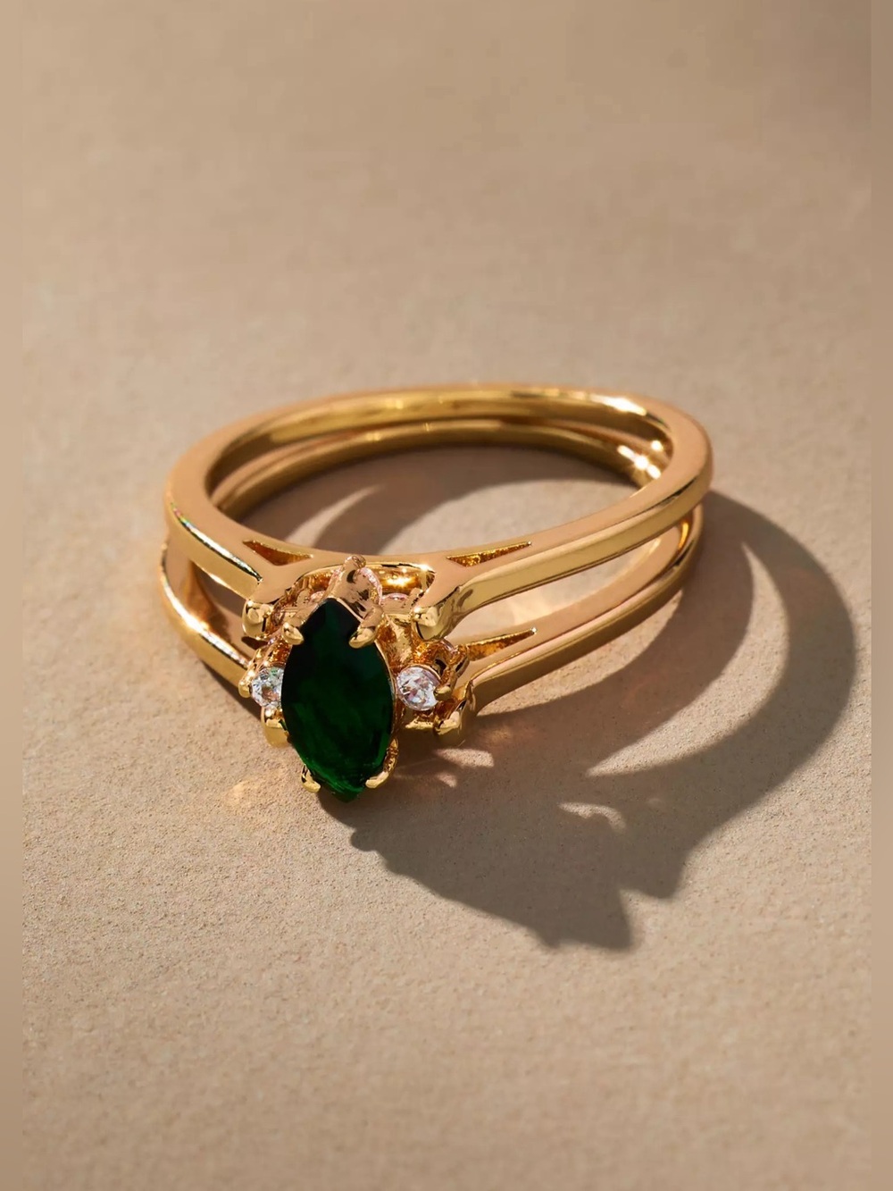 RARE! NWT Anthropologie Birthstone Flip Ring May Kelly Green Crystal Size 7